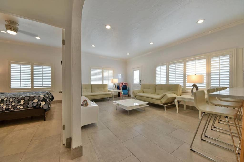 1000#1 Contemporary Home W/ Parking, Grill, & Ac! Newport Beach Buitenkant foto